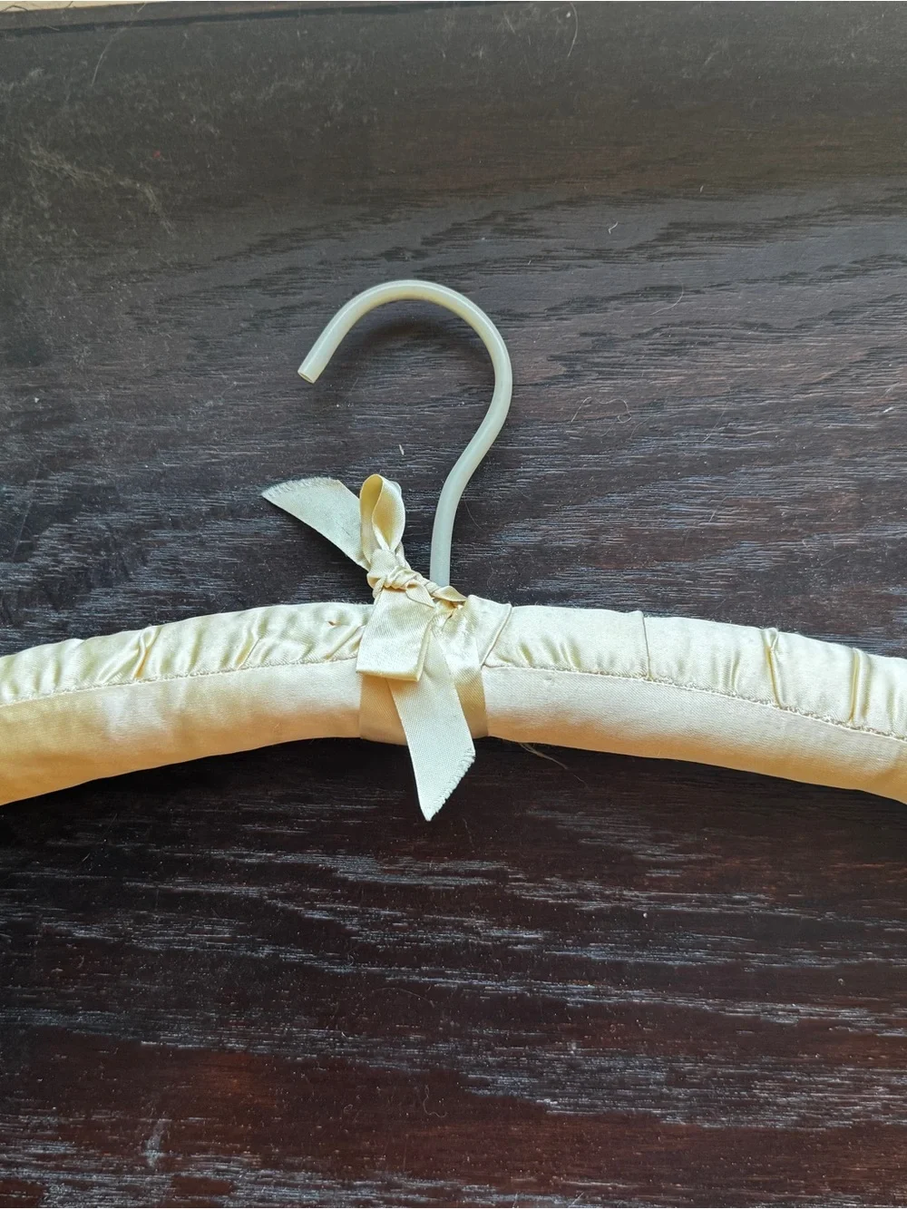 Vintage satin hangers with bow